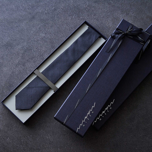 Slash tie/Men's Ushiku Tsumugi yarn-dyed plain men's tie "Black"