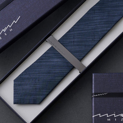 Slash tie - Ushiku Tsumugi Hagoromo Random Vertical Kasuri Rainfall Navy Blue