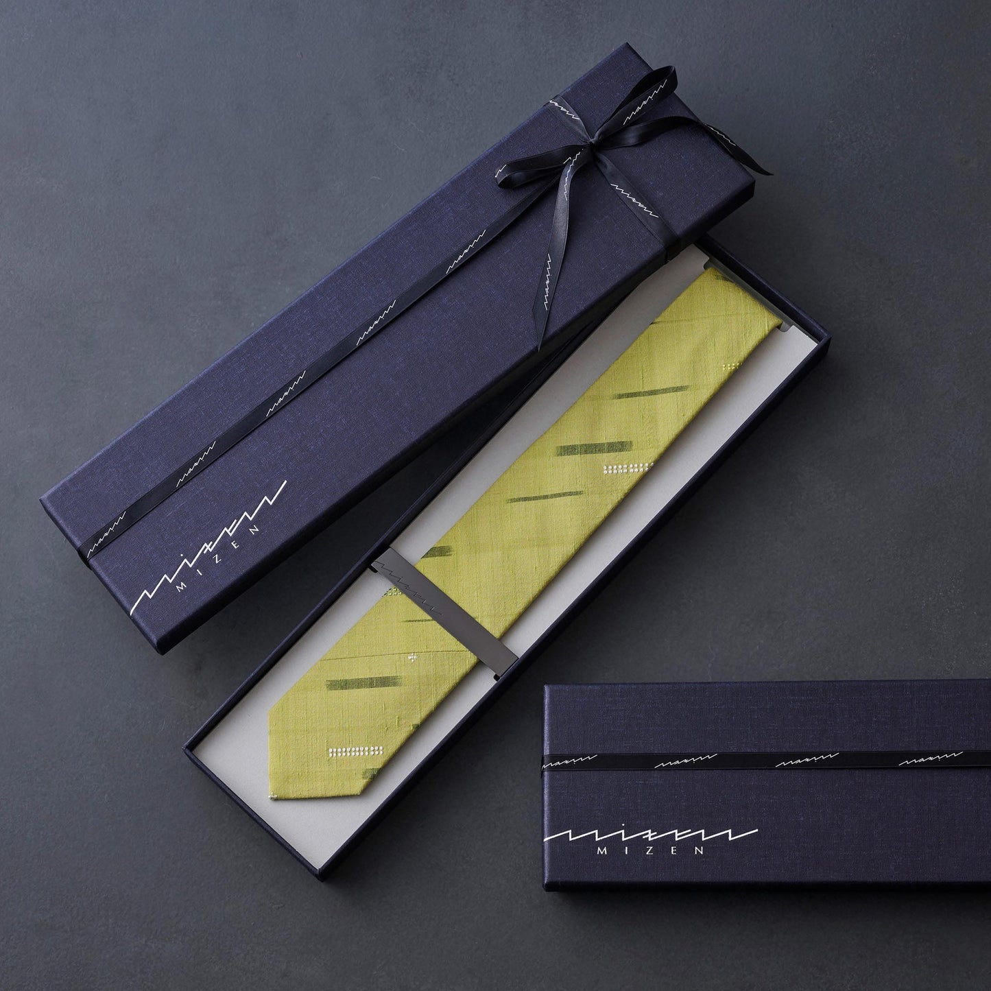 Slash tie - Haebaru Kaori "Noboru" Kwan Kwan Kaori warp ikat