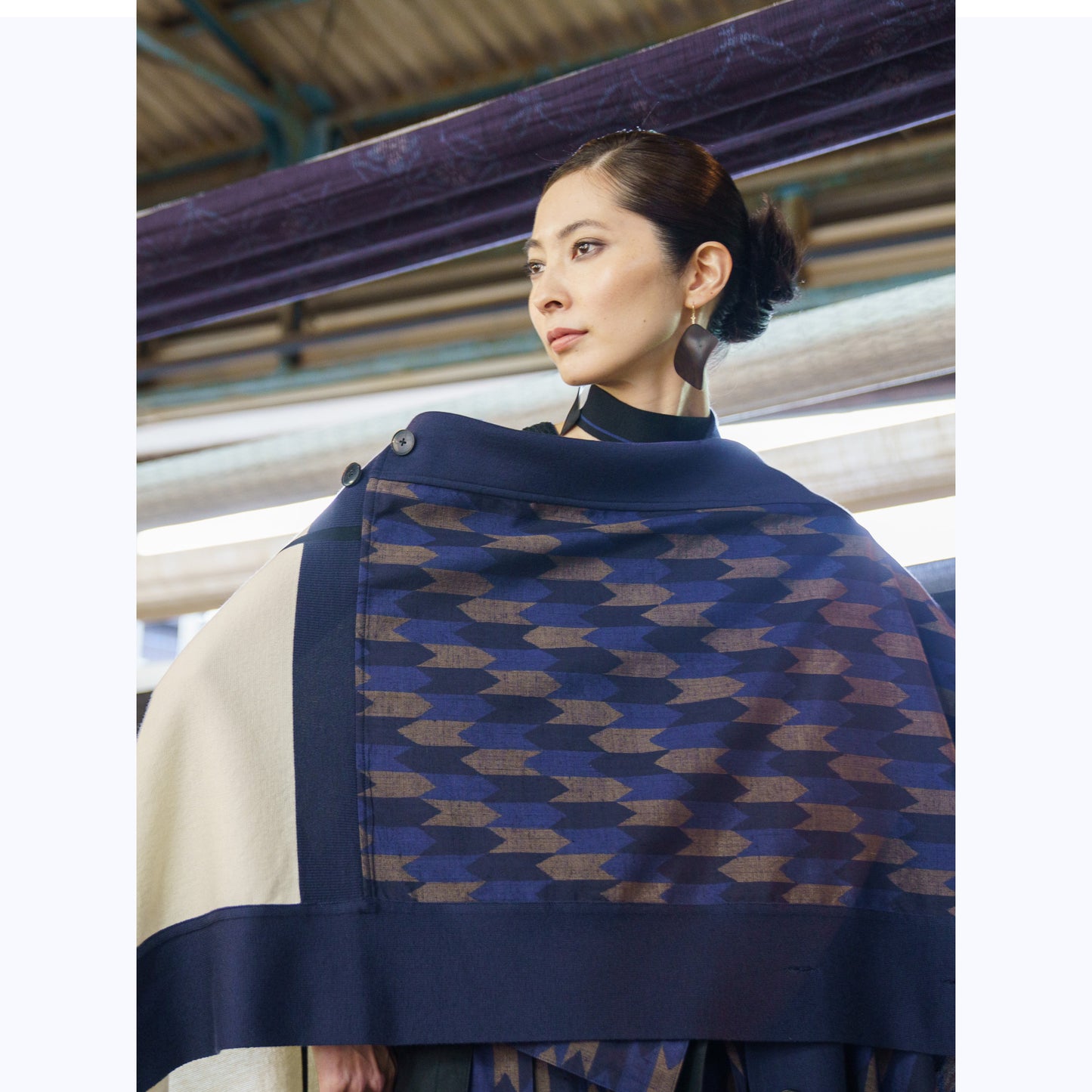 KAMUI - いしげ結城紬「勝」縦絣矢羽根柄