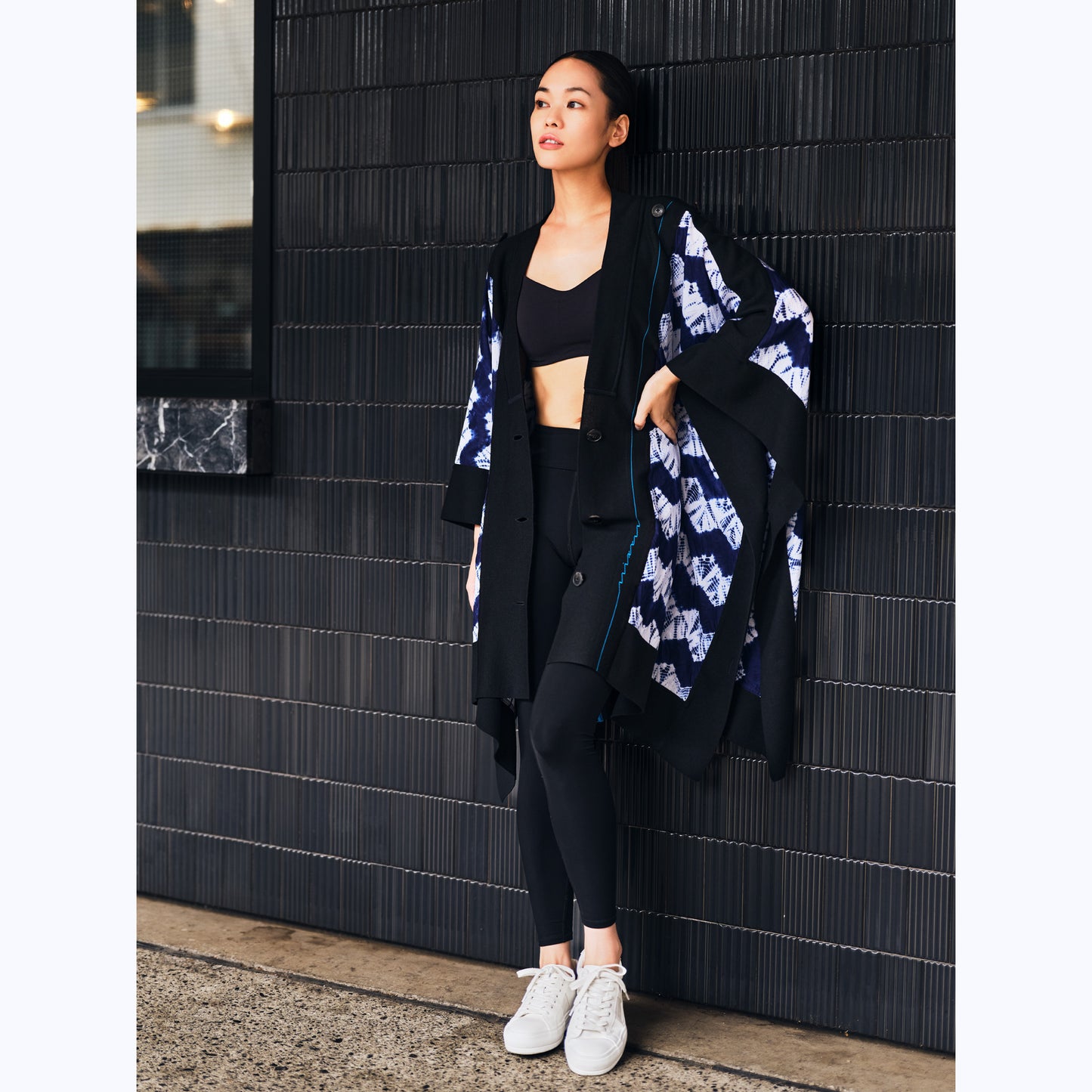 背中KIMONOニットスクエアケープ