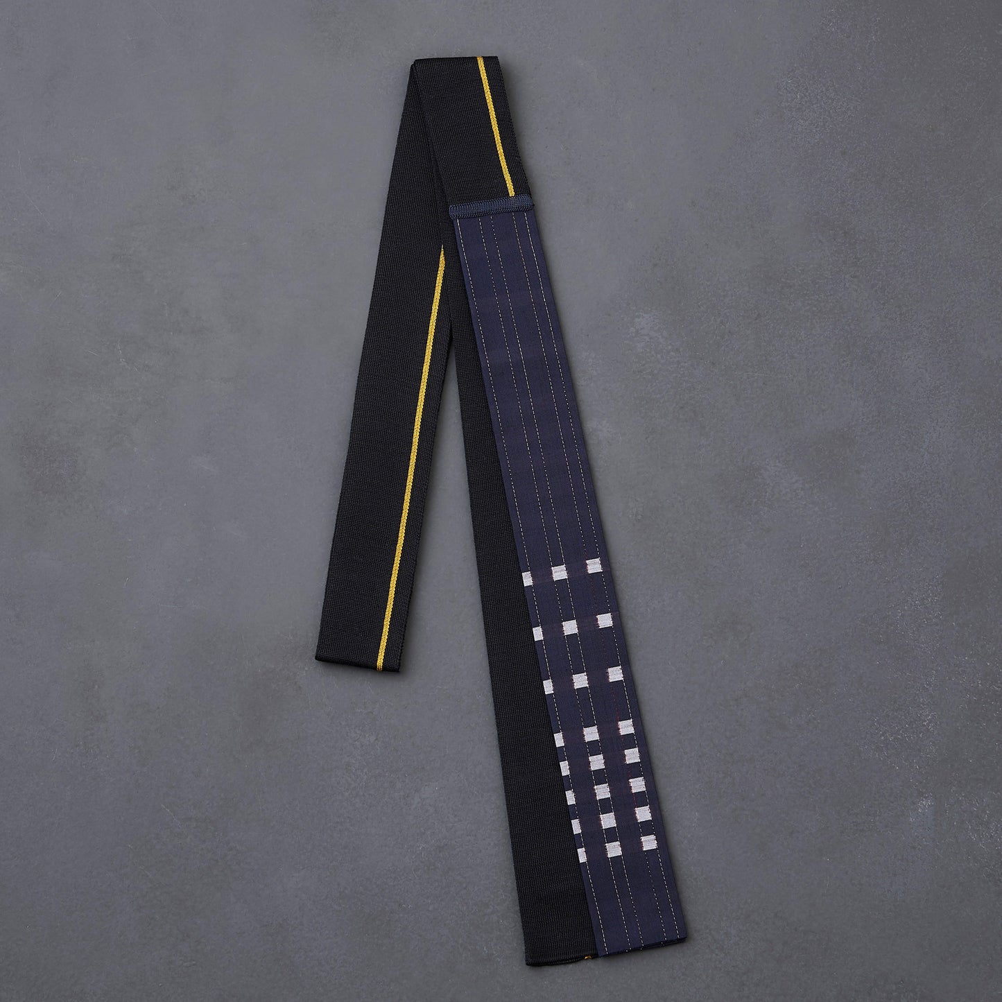 KIMONOニット タイダブル - 本場大島紬　華かすり「勝」